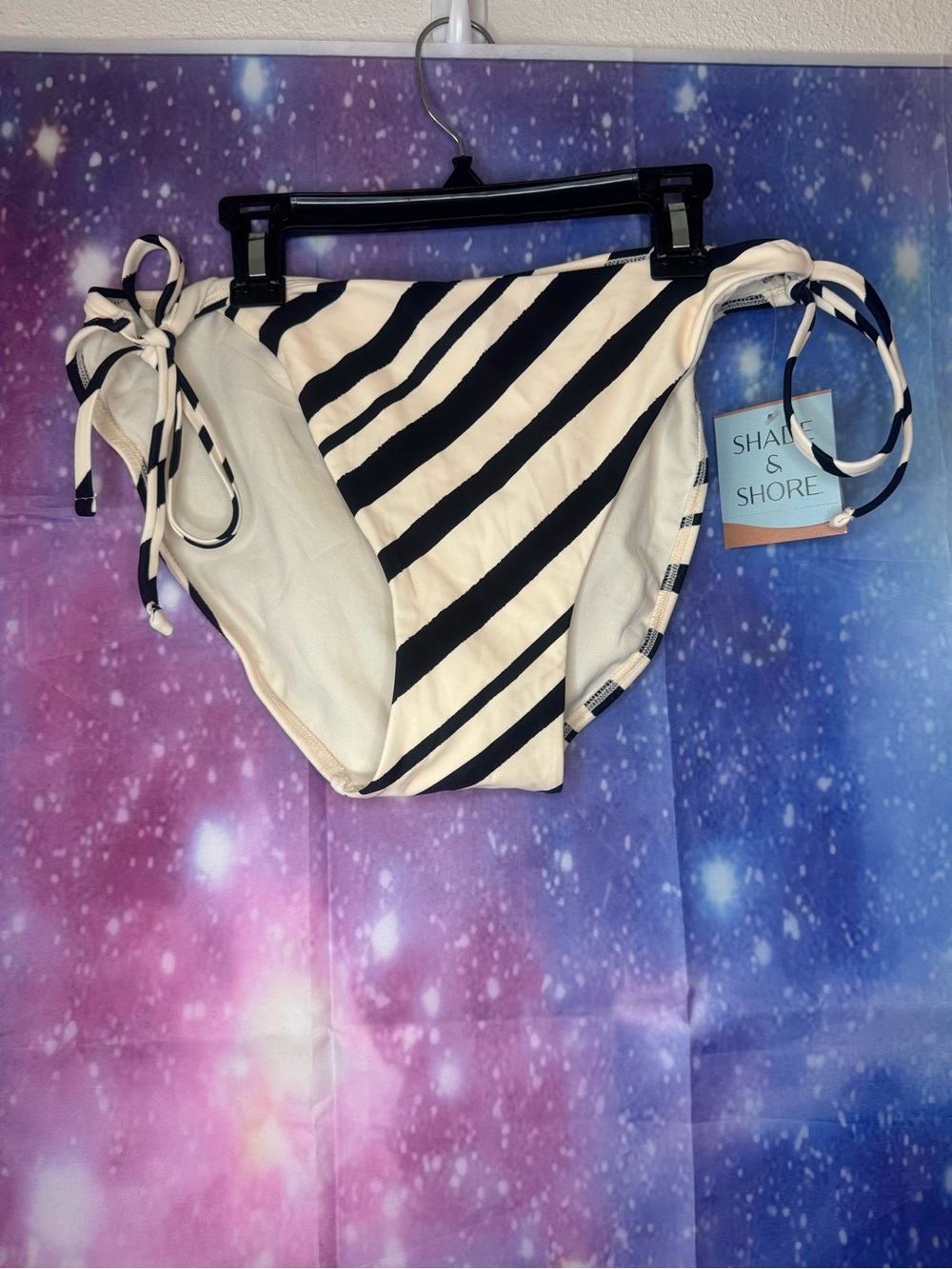 New shade & shore bikini bottoms 🛍
